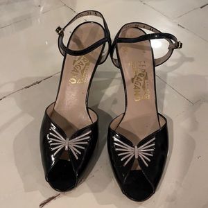 Ferragamo! Beautiful peep toe embroidered and authentic shoes
